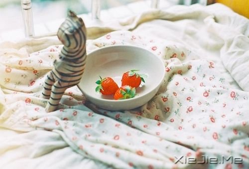 �簲����˱���ӵ�����룬�Ż����𴲵Ķ��� (7)