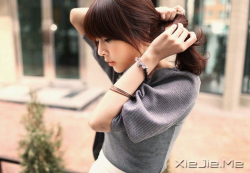 我在试着遗忘,我在试着坚强 (9)